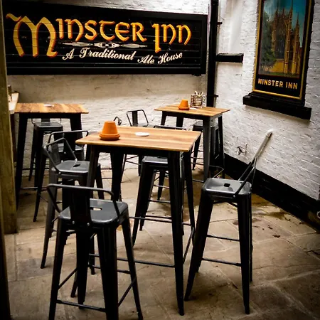 Minster Aparthotel *